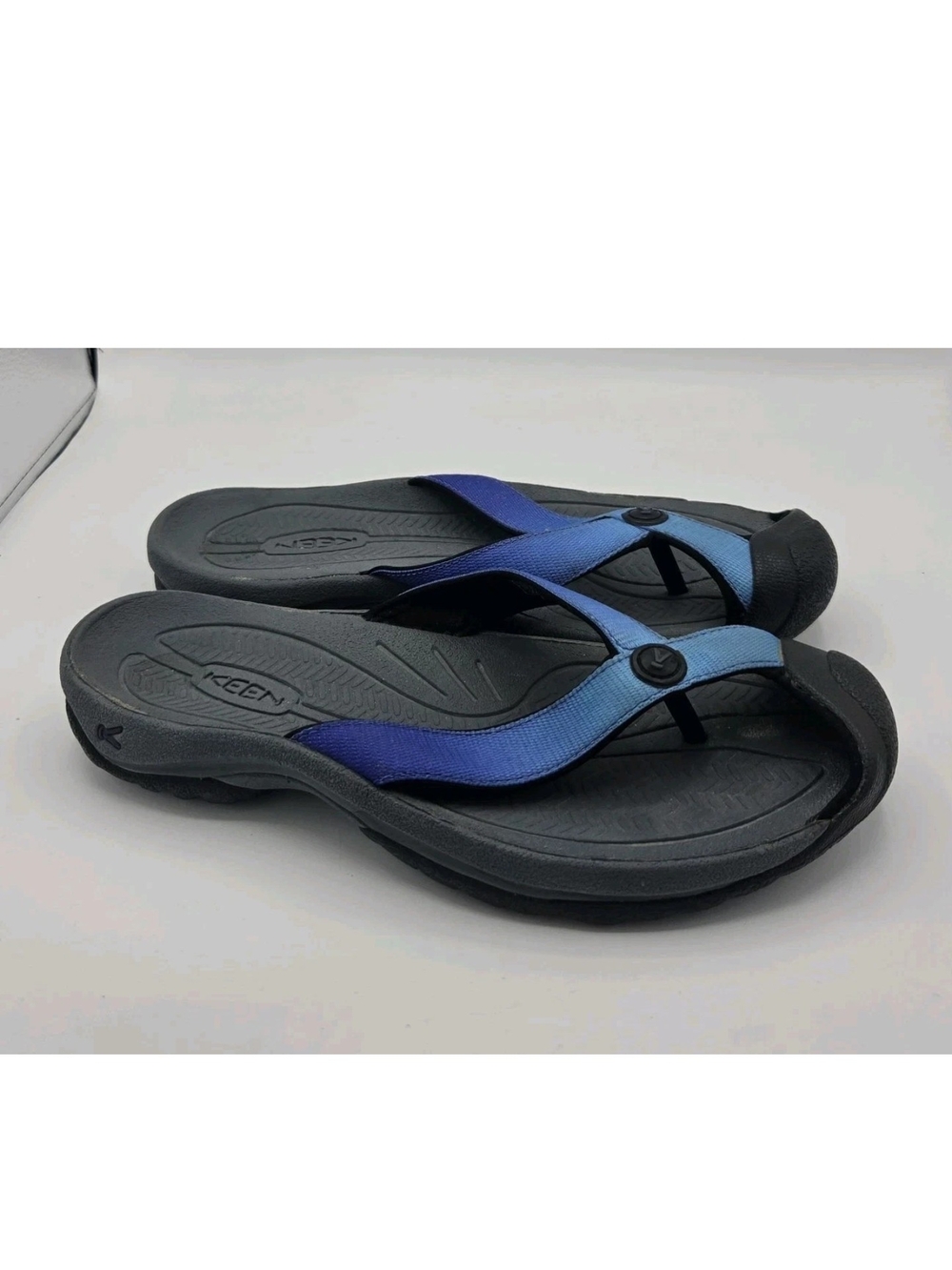 KEEN Women Size 9 Waimea H2 Toe Protecting Comfortable Hybrid Sandal Ombre Blue